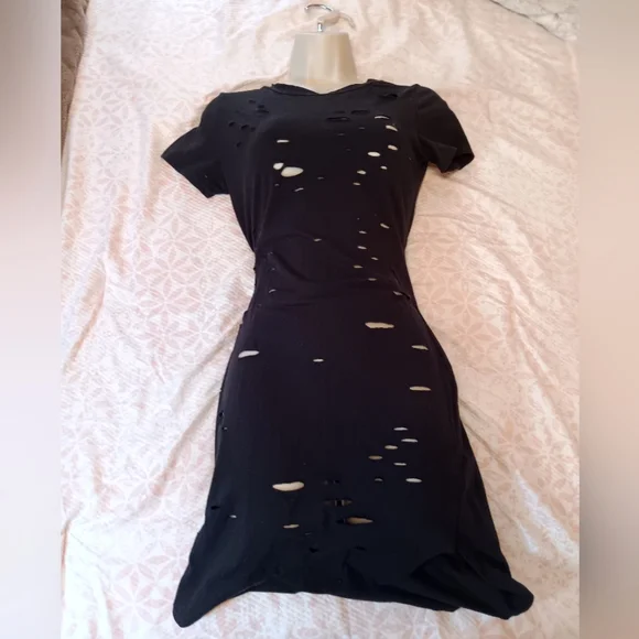 Stylish Black Distressed Dress - Picture 1 of 4